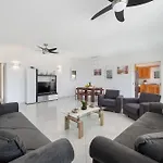 Nimo Paradise Estate بيت للعطل باراديسيون