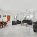 بيت للعطل Nimo Paradise Estate